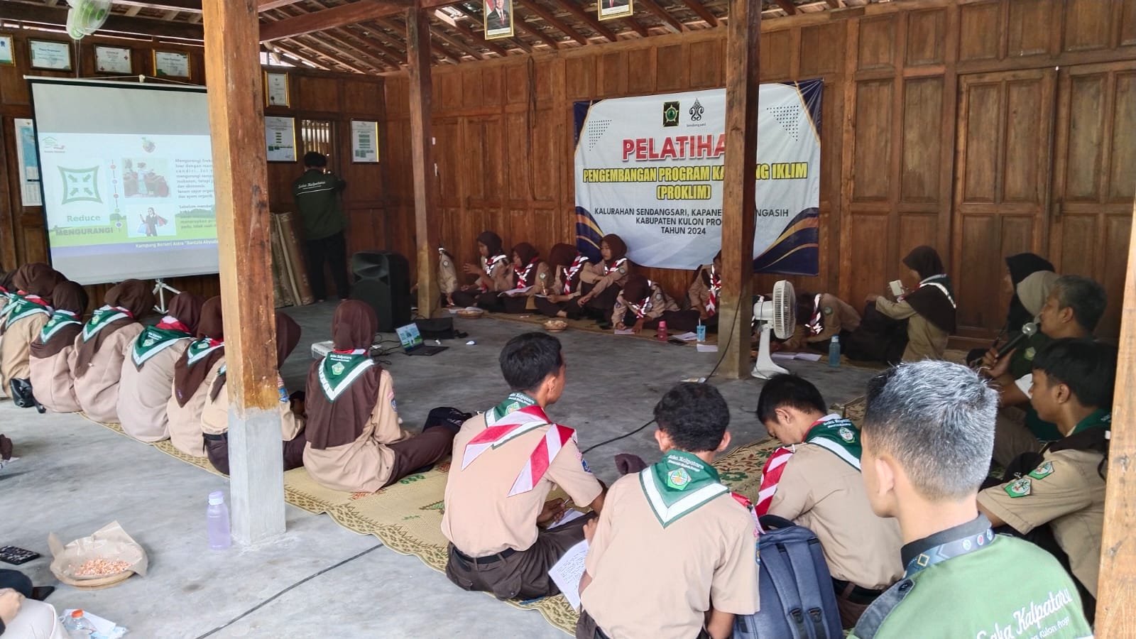 Edukasi adaptasi perubahan iklim dan Proklim di Sendangsari
