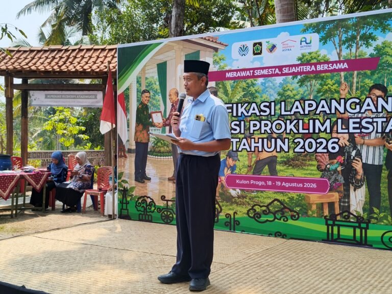 Sambutan Ketua Proklim Bantala Abyudaya Sugiyanto pada pembukaan Verifikasi Lapangan Nominasi ProKlim Lestari 2026 di Sendangsari Pengasih Kulon Progo